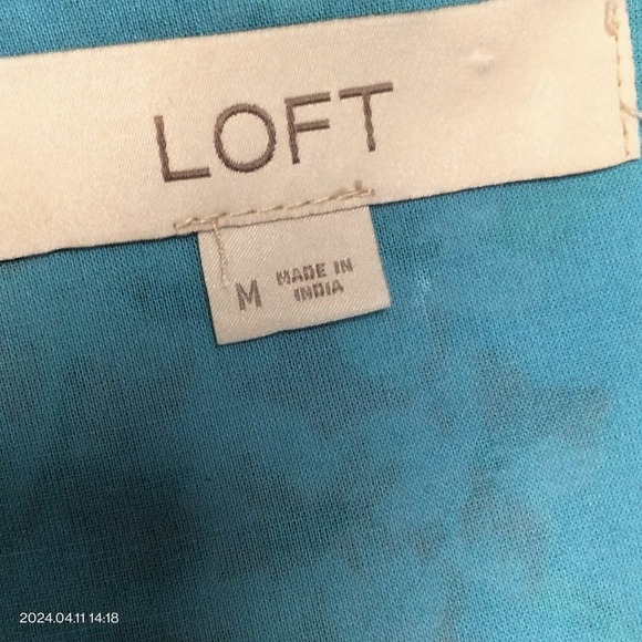 LOFT Size Medium Floral Cap Sleeves Ragged Edges Ruffle Elastic Neckline Top - Picture 10 of 13